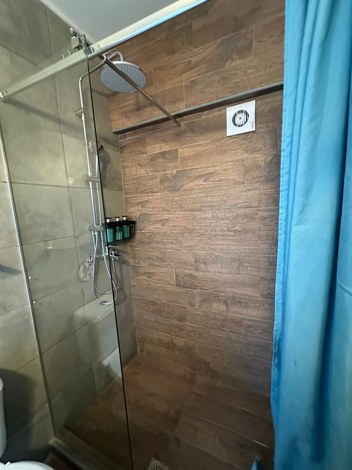 Zeus | Bright 1BR | Walk to Koukaki | 20' Acropolis 14
