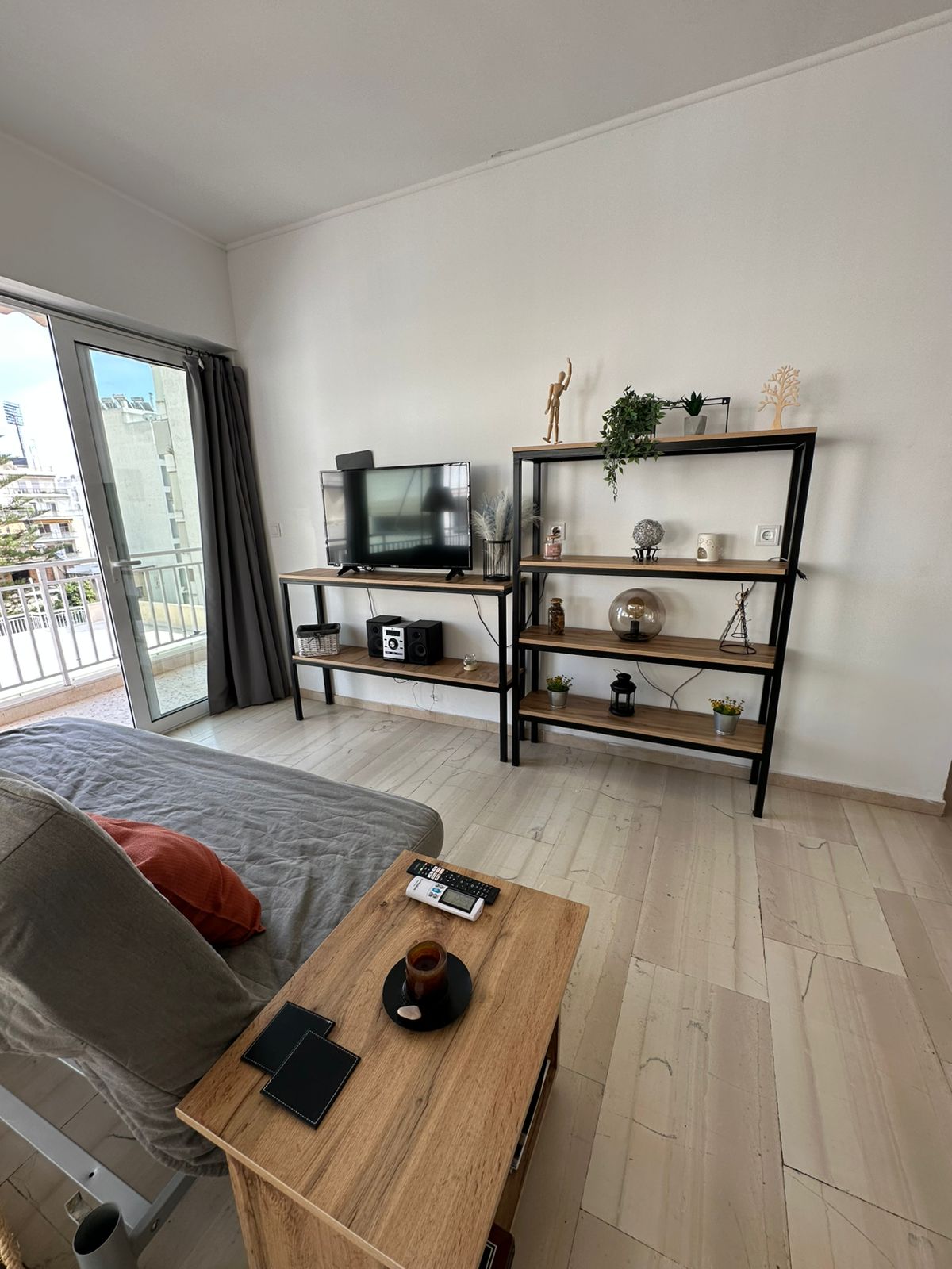 Zeus | Bright 1BR | Walk to Koukaki | 20' Acropolis 16