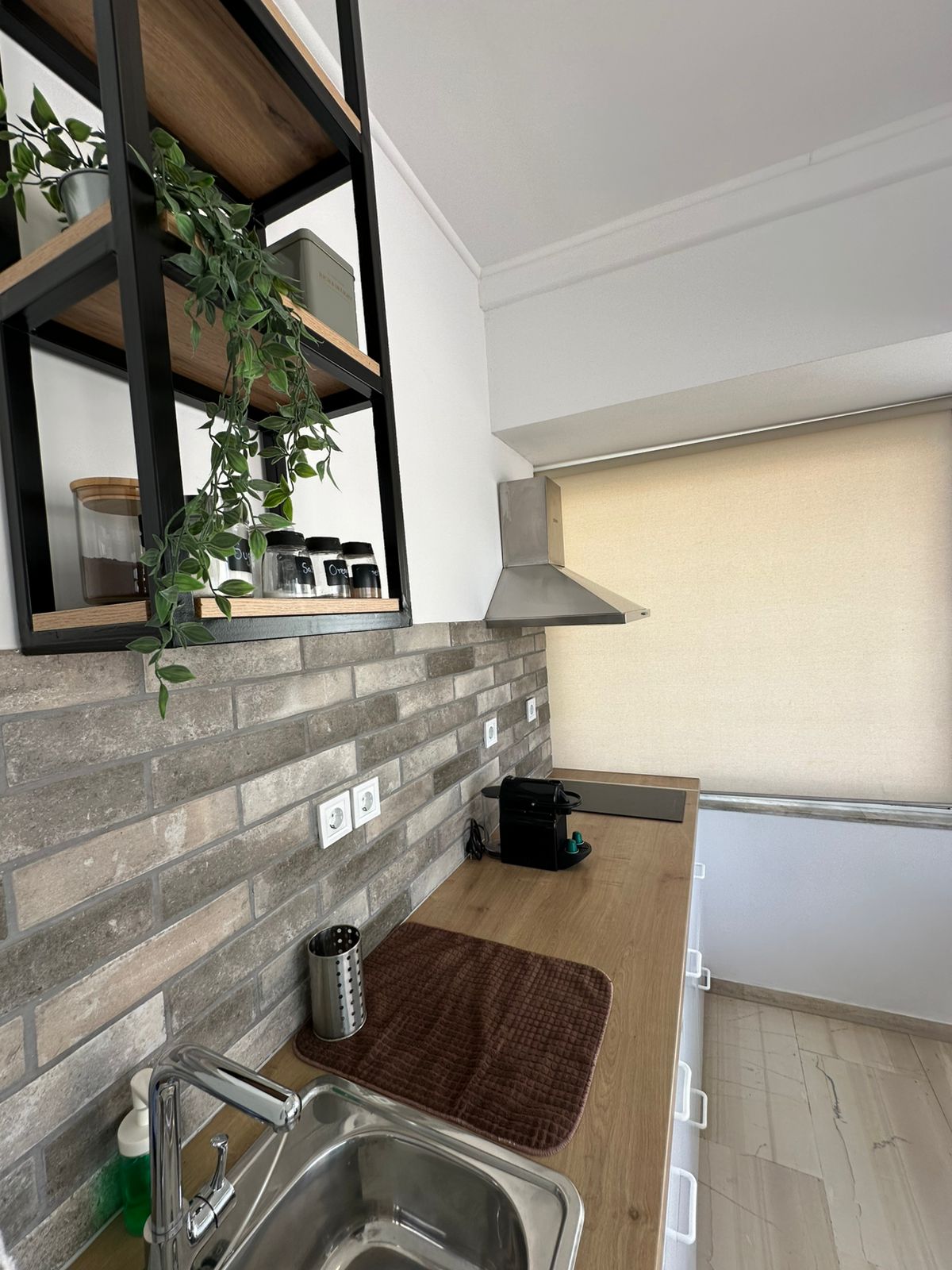 Zeus | Bright 1BR | Walk to Koukaki | 20' Acropolis 18